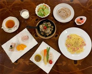 2019_3_スペシャルランチ_400_324.jpg
